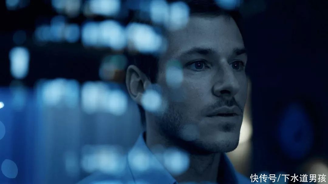 他连续十一年担任香奈儿CHANEL 品牌代言人