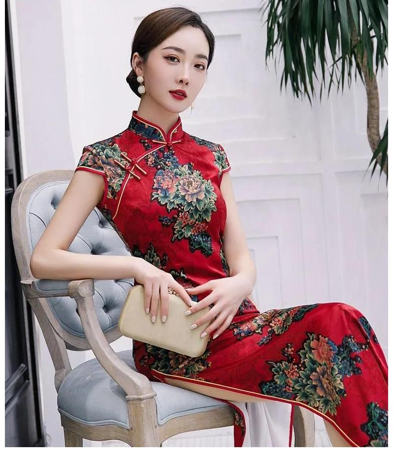 形神|如果有人问你旗袍美在哪里，你可以这样告诉她，像形神不及艺术美