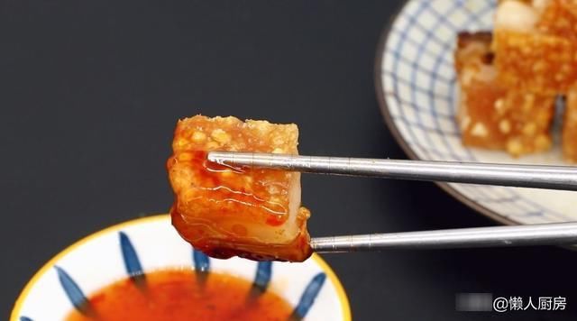 大蒜粉|夏季，我家就爱这样吃五花肉，当追剧的小零食，越嚼越香