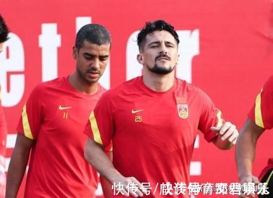 国足|国足被淘汰概率98%!洛国富、阿兰挨批,京媒评价:他们帮助有限