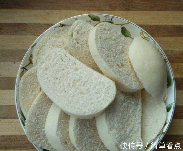外酥|炸馍片,只蘸蛋液就错了!还要蘸点它,外酥里软,鲜香入味不油腻