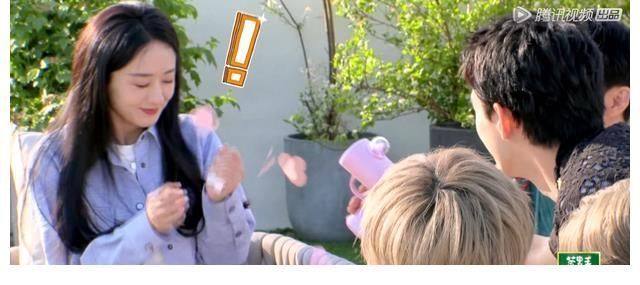 陈梓铭|赵丽颖离婚后综艺首秀状态不佳！何炅没说破，吴磊两个举动很暖心？