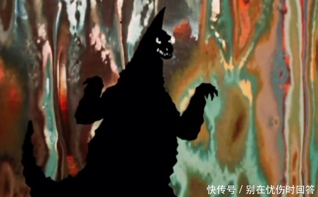 西蒙斯|艾斯奥特曼:这些剪影都是谁?资深奥迷一眼就看出来了!