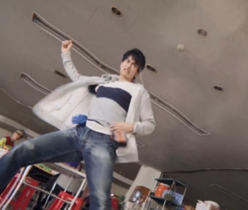 年轻人|《泽塔奥特曼》24集，泽塔轮番召唤平成三杰，伽古拉：年轻人不讲武德