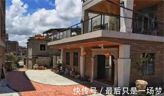 别墅|江西一海归,回乡花120万建豪华别墅,路人都忍不住拿手机来拍照