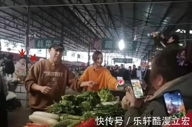 佟丽娅黄渤陈赫等菜市场录节目,丫丫化身“水果西施”真人超美