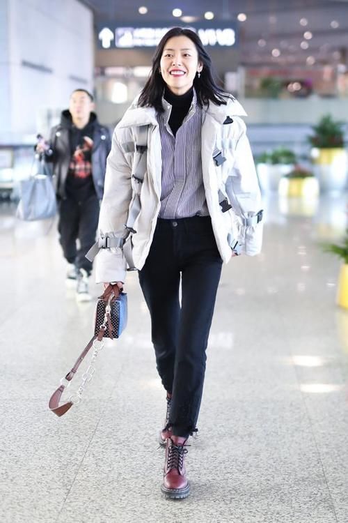 不管是大衣还是羽绒服,尽量别穿这3个“颜色”,不耐看也不耐穿