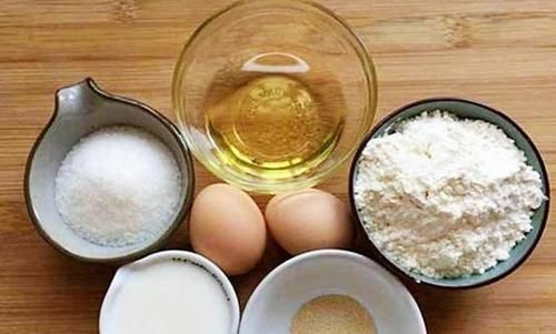 做这种饼不加一滴水，不含添加剂，松软香甜，大人孩子都爱吃！