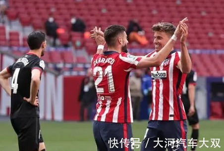 紅藍(lán)軍團(tuán)|銀河戰(zhàn)艦戰(zhàn)平弱旅再度制造奪冠懸念，最后時(shí)刻見分曉