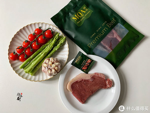 颜小厨|煎牛排时,万万不可直接下锅就煎,多加这一步,牛排鲜嫩更好吃