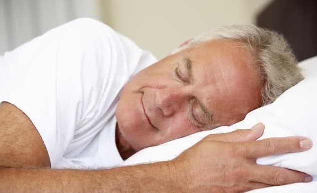 华花苗|糖尿病可以活多少年提醒睡觉时有4种表现,抓紧查一查血糖