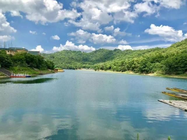 中年|湖南三市交界处的一座天然氧吧，素有“湖南九寨，人间瑶池”美称