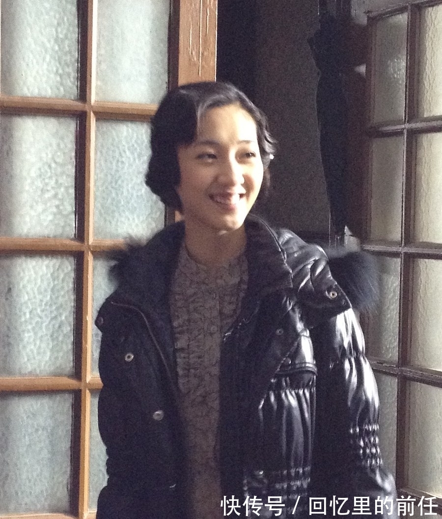 花玲珑!心中纵有千千结,一阙浓词今古阅。纵有泪,满满相思切