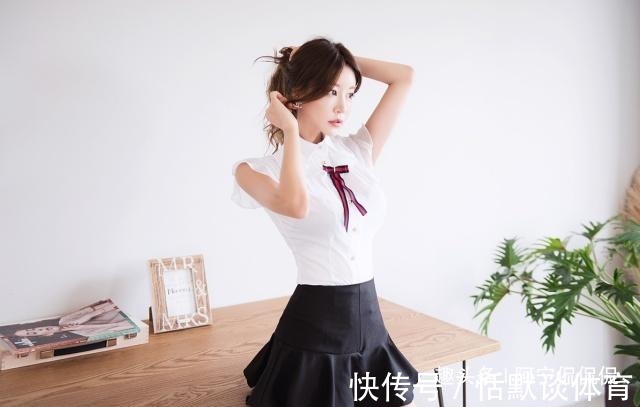 衬衫 短裙和衬衫高跟鞋,不俗的装扮更能彰显自己的魅力