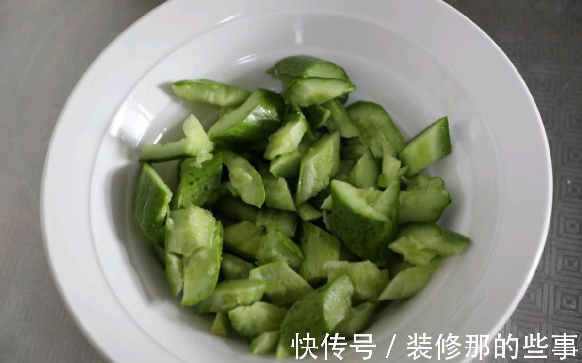 料汁|很简单的一道快手凉拌菜，清脆爽口又健康，开胃下饭