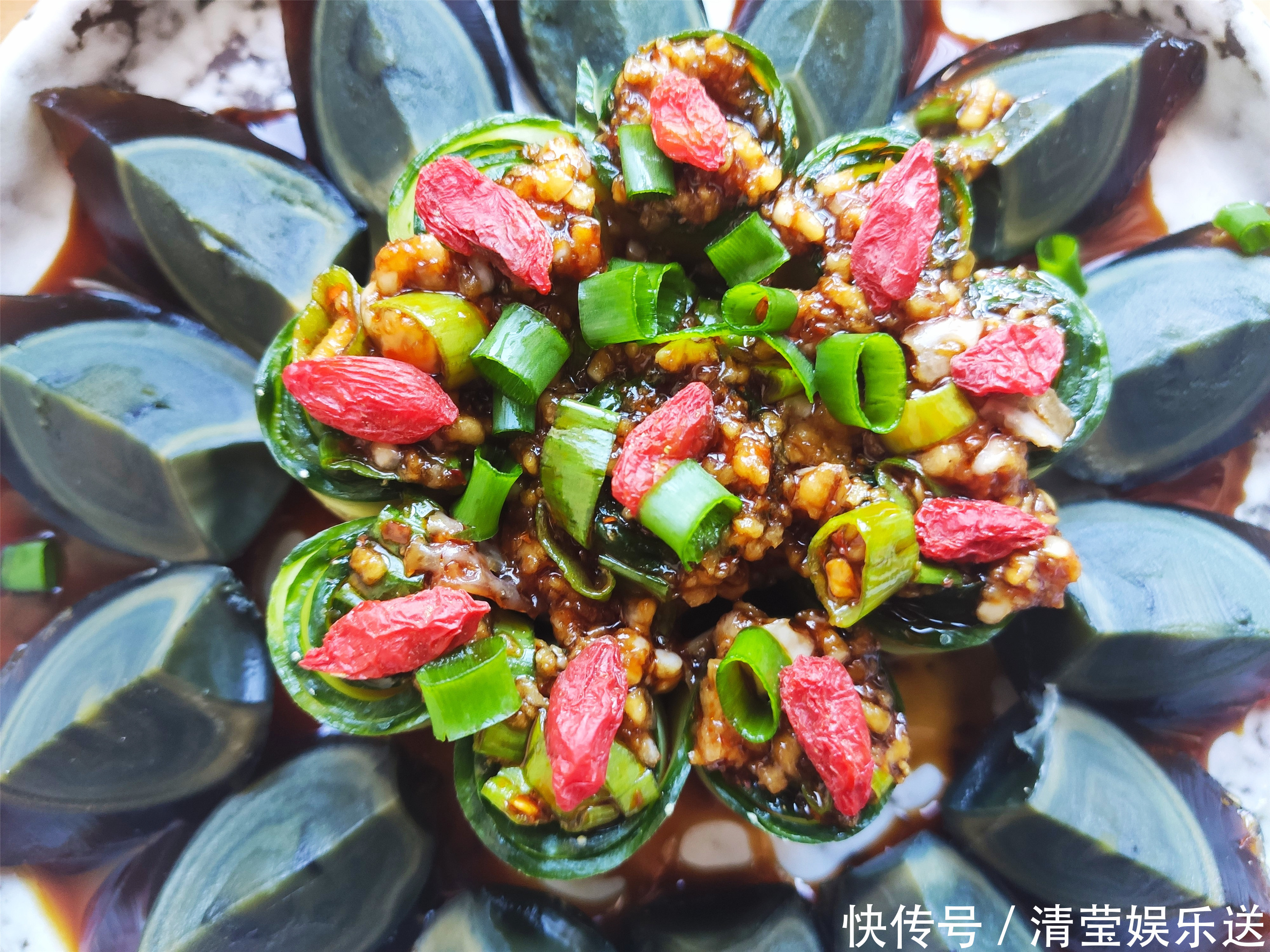 漂亮|东北人家年夜饭,凉拌菜少不了,做多少都光盘,精心摆盘真漂亮