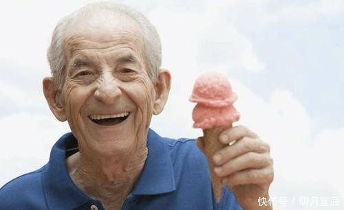 爱好|“寿命决定期”就在60岁,老人有以下4个“爱好”,长寿会更青睐