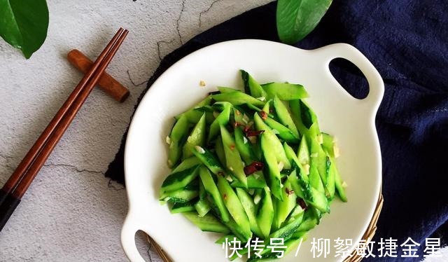火候|黄瓜不只有凉拌，还可以炝拌，夏天吃倍儿爽！