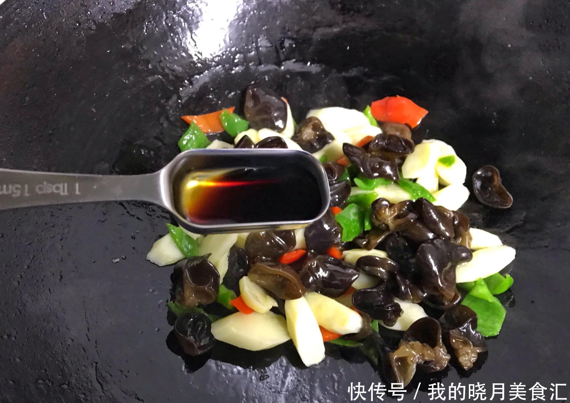節(jié)后此兩種素菜一起炒,比肉菜受歡迎,清爽開胃解油膩,簡單好吃