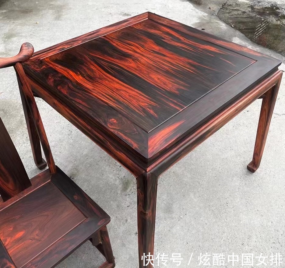 大红酸枝|几百年以来，为什么大红酸枝红木家具还被人喜欢