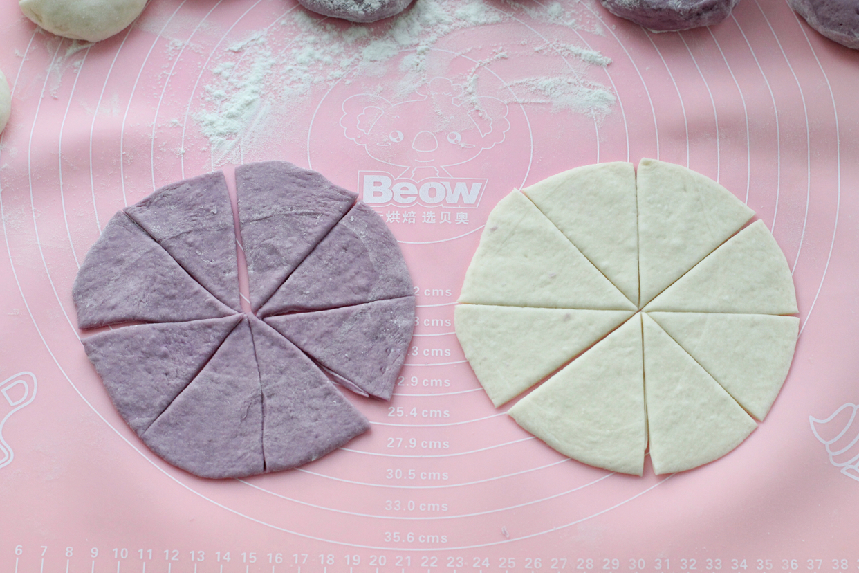 无需任何技巧就能做出双色花卷,层次分明、暄软香甜,漂亮极了!