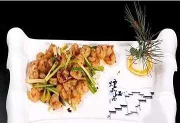 美食推荐:铡椒生焖鱼、巧手什锦拌鸡胗、干炒水晶虾仁制作方法