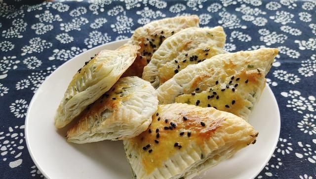 3张飞饼6个苹果酥,懒人版酥皮点心,小白也能做零失败