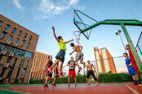 男孩|14男孩身高突破178,儿科医生:3物或是身高“拉长剂”,建议多吃