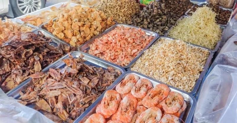 2种海鲜寄生虫“扎推”,鱼贩子从不吃,偏偏很多人爱买