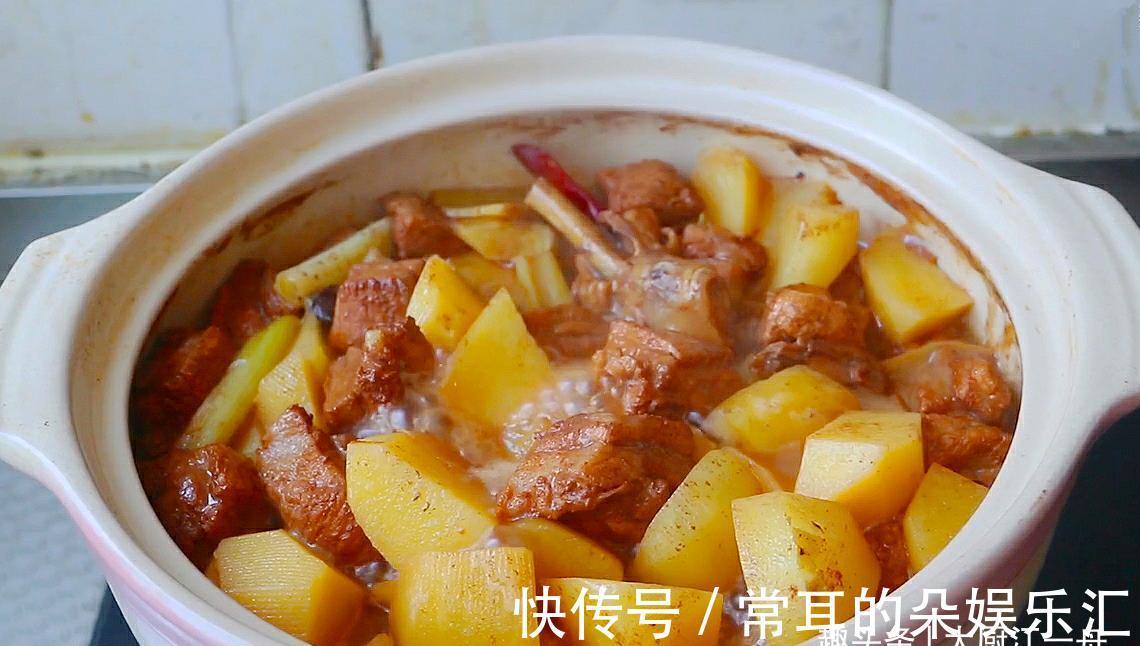 炖排骨|排骨不管怎么做，切记不要直接焯水，教你饭店做法，不腥还不柴