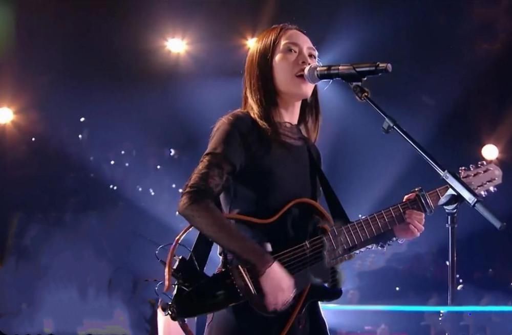 马璐 单依纯真应该感谢马璐,要不是马璐横插一杠,她很可能被淘汰出局