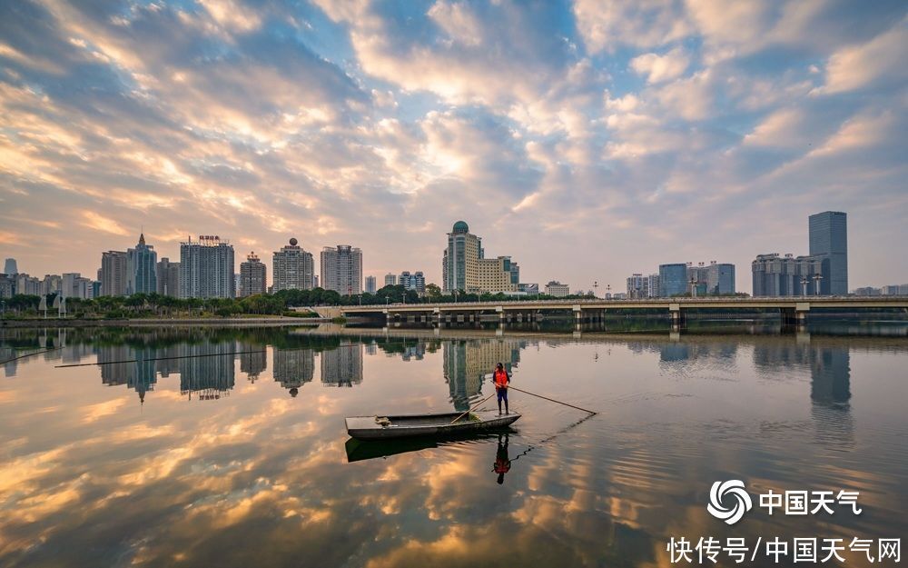 张张|张张大片！广西南湖水天一色 云霞绕城美如画