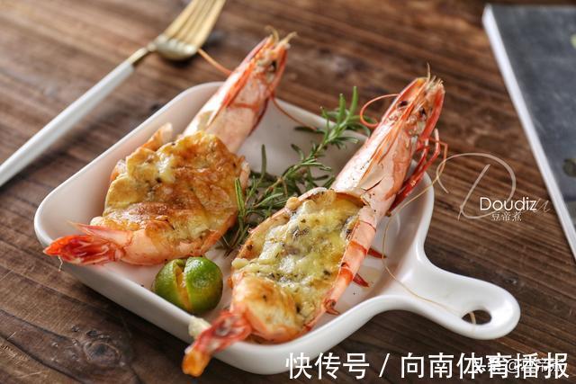 水煮|大虾最好吃的做法之一,不用水煮不用炸,加入此食材好吃到味蕾爆