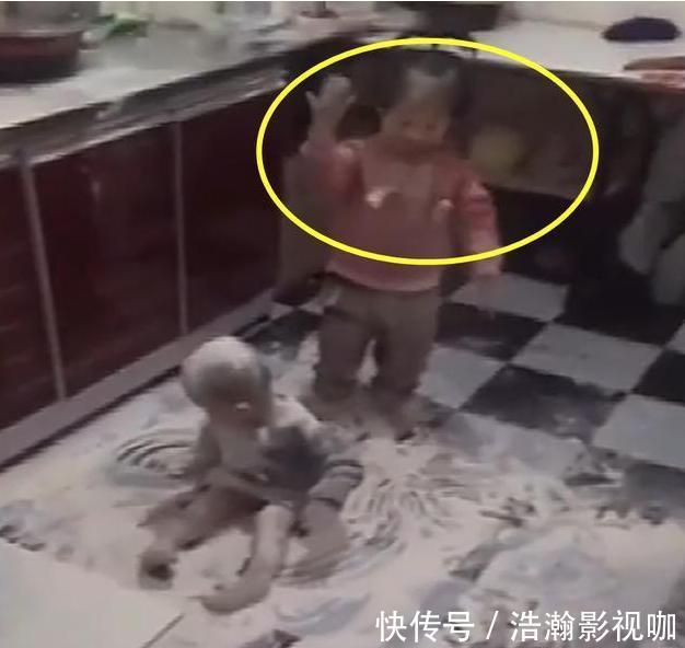 孩子|宝宝睡觉宝妈煲汤，回头发现孩子“没了”，奶爸可能在锅里