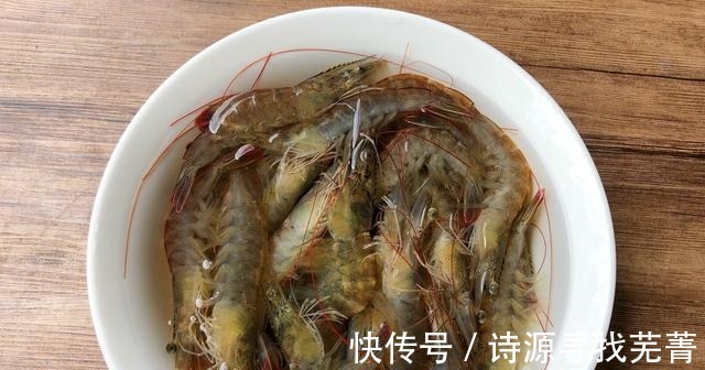 天冷了,多给家人煮这汤,汤汁鲜美,营养互补,不懂吃可惜了!