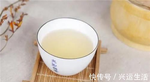 睡眠时间|糖尿病人，不改正四个行为，血糖会更高，坚持“4个一”，能救命