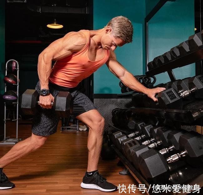 厚度|想要增加背阔肌厚度，多做这3个动作，更有效提升练背效果