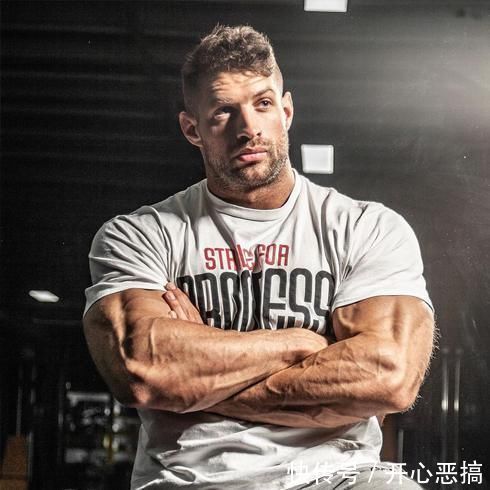 肌肉|只要运动方法正确，坚持住，弱鸡也可以变“肌肉巨兽”