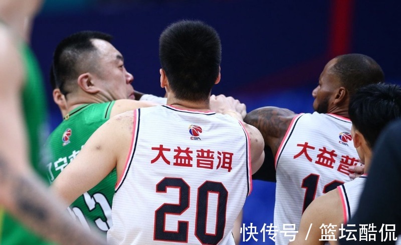 杜锋|时隔200小时!韩德君再被诋毁侮辱,NBA名将声援威姆斯