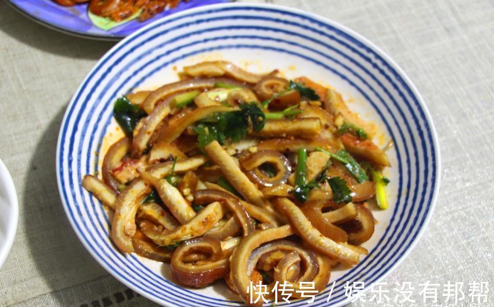 茄盒|儿子馋了,宝妈6道菜上桌,有鸡有鱼营养多,网友:一看就是亲妈