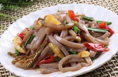 蔬菜|女性不想显老，多吃三种蔬菜，排毒护肤，延缓衰老，皱纹少皮肤好