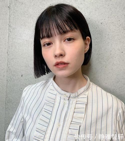 空气感|发型灵感:懒人好整理的直发,也可以充满空气感!