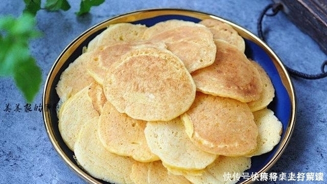 早餐饼种类那么多,我就爱此物蓬松柔软越嚼越香,1分钟1个