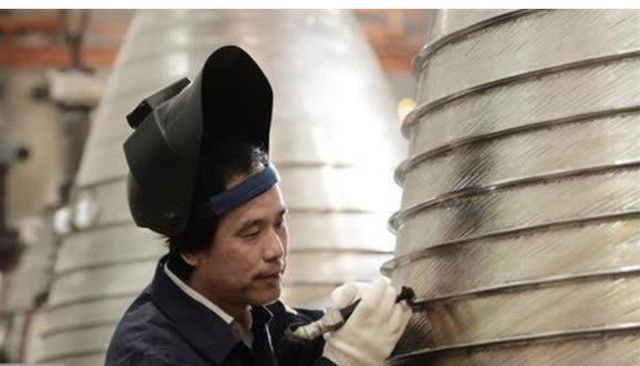 中国“焊接第一人”高凤林:拒绝外企8倍年薪,闲时焊接东风导弹