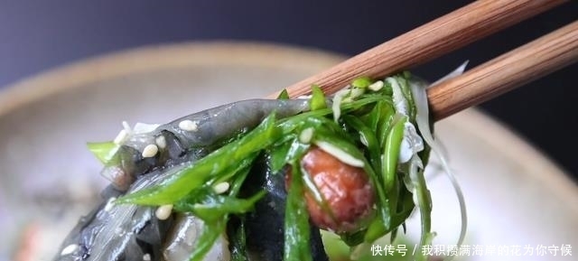 女人到中年，多吃这道菜，胶原蛋白胜过鸡脚猪皮，每周吃3次最佳