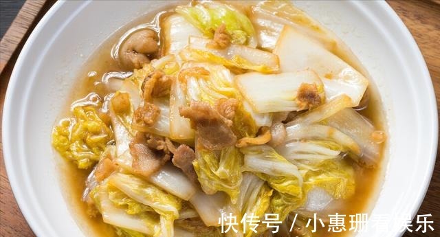 炒白菜,切好直接下锅可不行,多做关键1步,又香又脆不出水