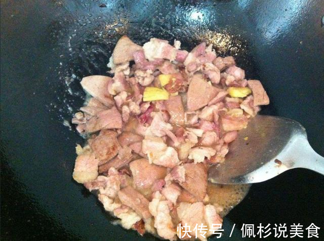 炒肉时，千万不要傻加淀粉，学会这3点，肉片香嫩美味