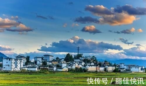 面宽|农村自建5室2厅二层别墅，大客厅，大露台，还有柴火房，住着真是爽