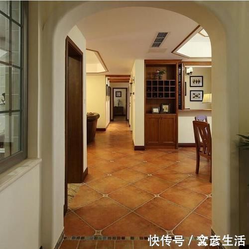 书桌|装修4个月的家,终于入住了,137平装修共花30万,一套家具很大气