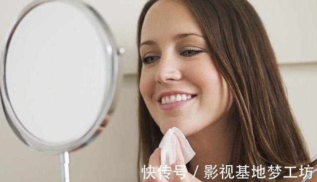 面膜 皮肤差的女人，谨记这4个“护肤小技巧”，轻松恢复白皙水嫩肌！
